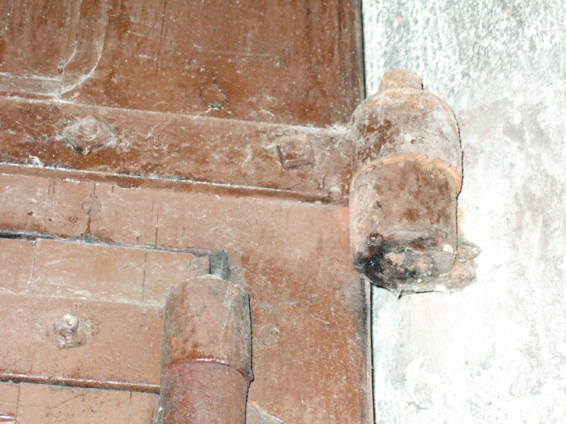 restauro-legno-portoni-chiesa-santa-maria-falegnameria-bussu-sassari